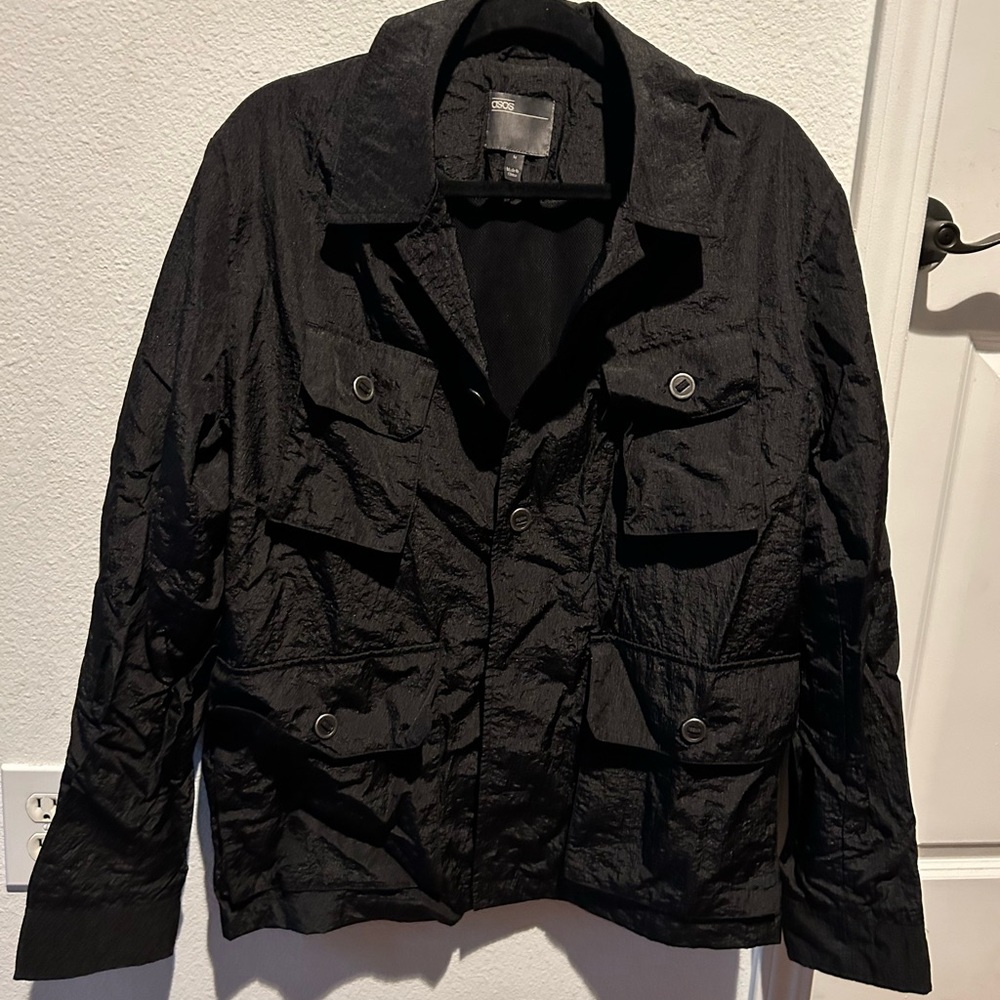 ASOS men’s medium mesh-lined cargo windbreaker
